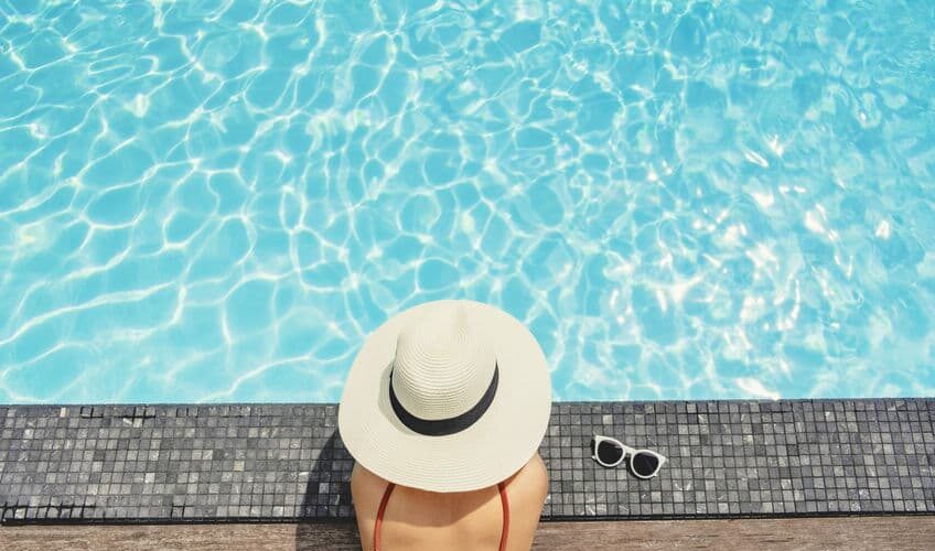 Why the Company Behind Your Swimming Pool Service in Murrieta Matters